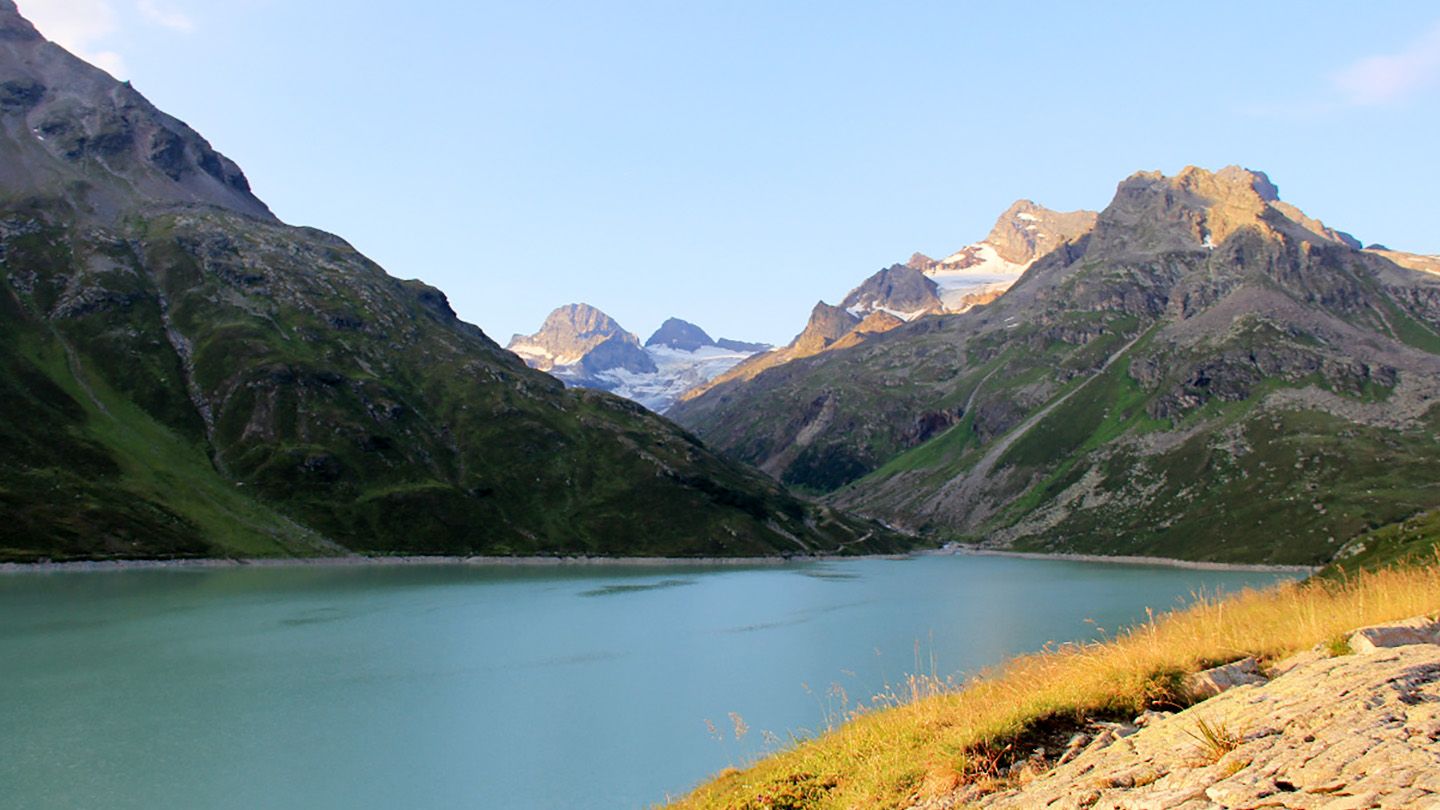 Berglandschaft mit See
